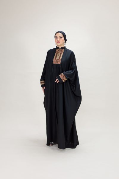 Noir Majesty - Black and Maroon